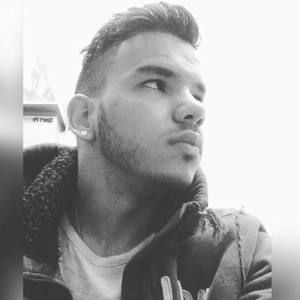 Meet your Posher, Carlos